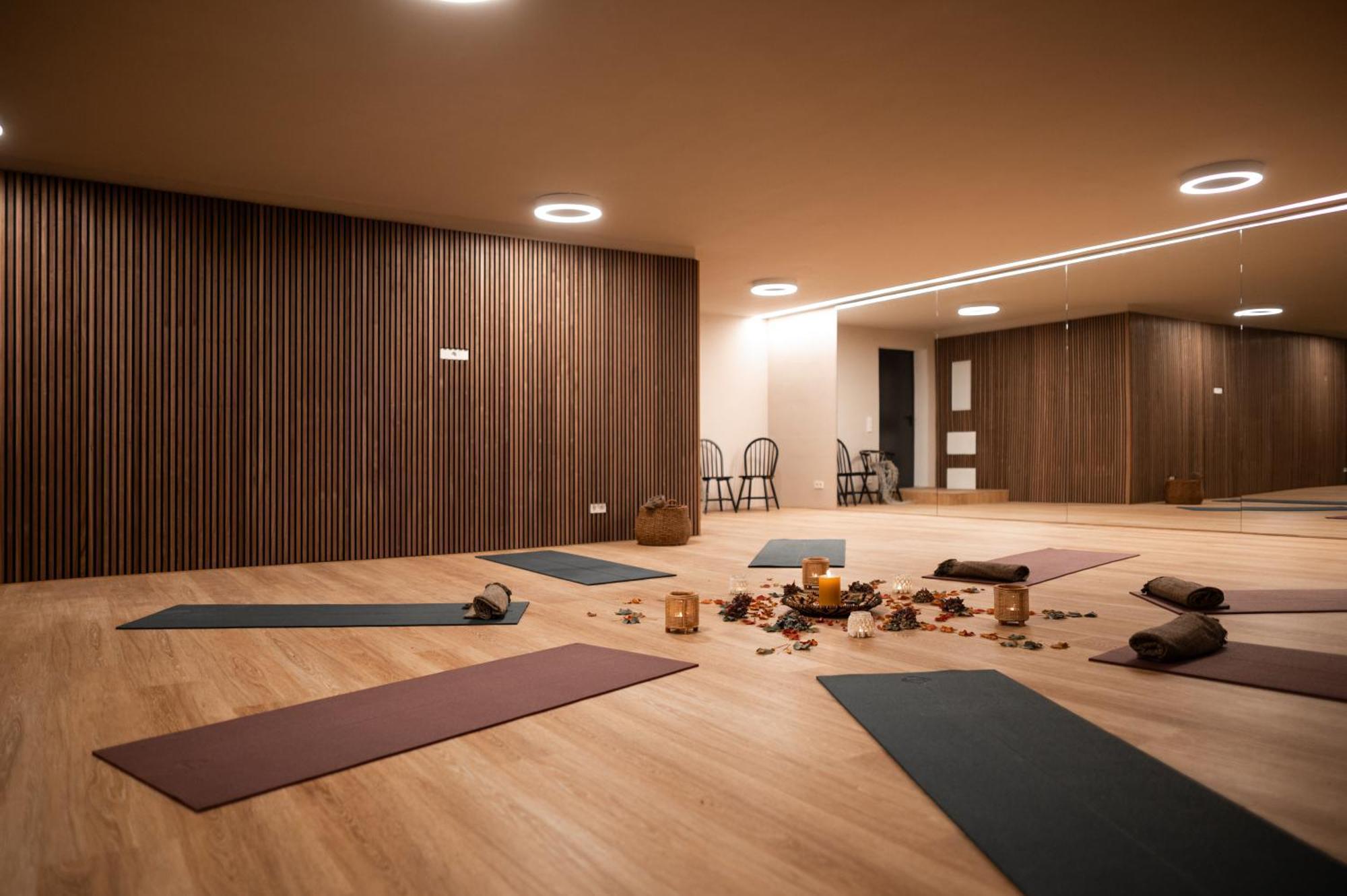 Landpalais Goyenhof Aparthotel เชนนา ภายนอก รูปภาพ